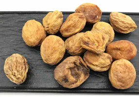 تصویر 2 از آلو بخارا خشک با بافت محکم و طعم طبیعی